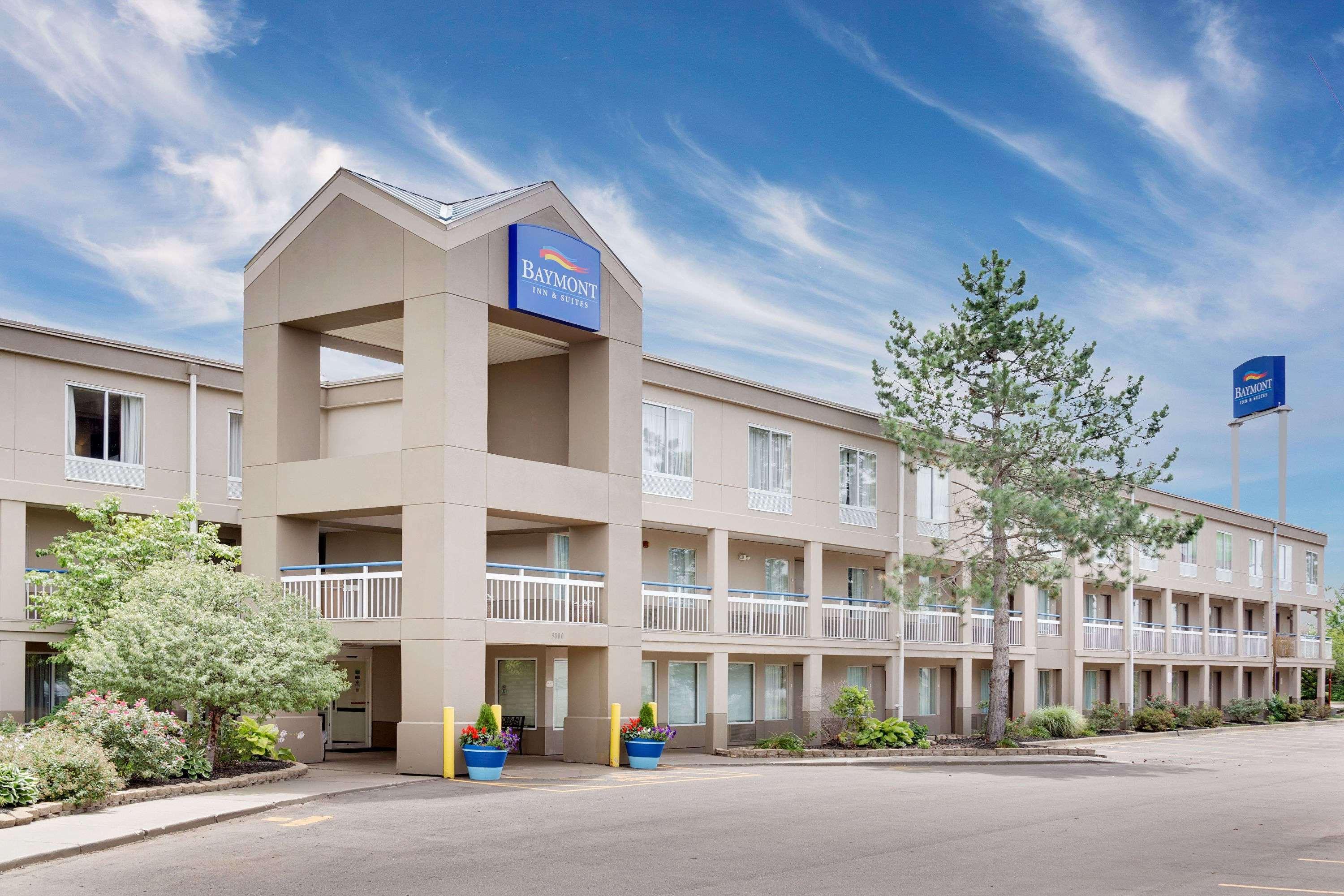Baymont By Wyndham Kalamazoo East Exterior photo